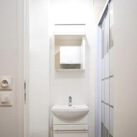 Apartment Cozy In A Quiet Location 15th Paris