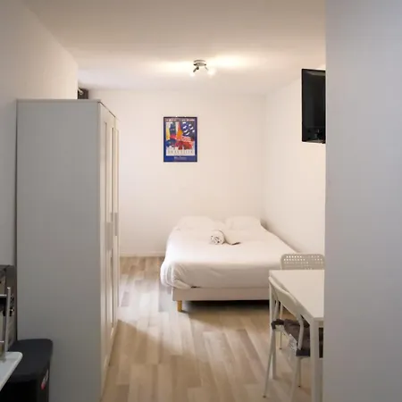 Apartment Cozy In A Quiet Location 15th Paris