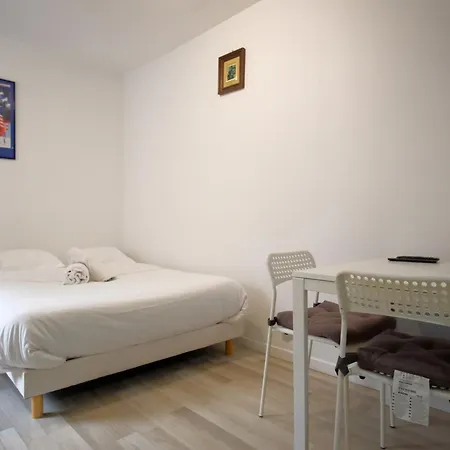 Apartment Cozy In A Quiet Location 15th Paris