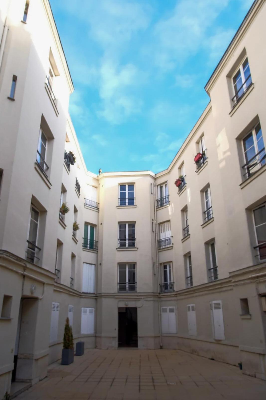 Cozy In A Quiet Location 15th