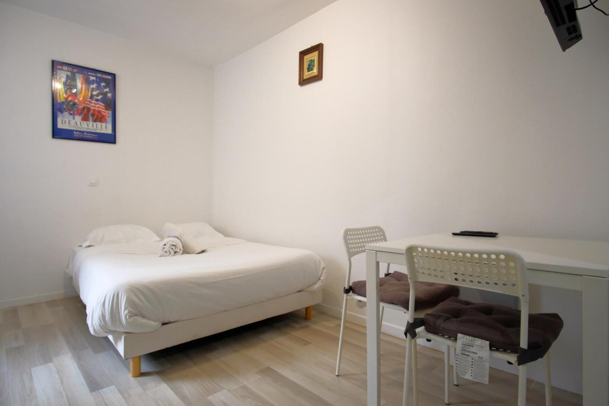 Appartamento Cozy In A Quiet Location 15th Parigi